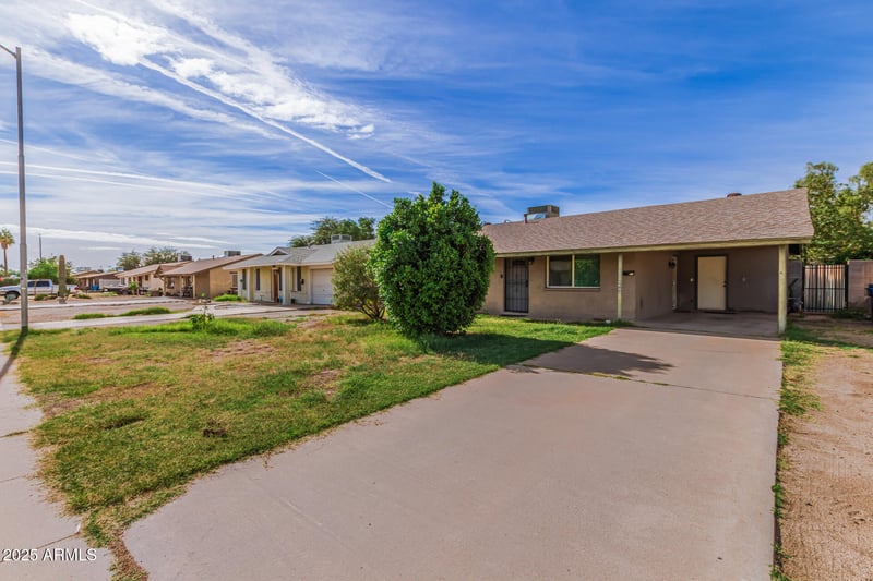 11818 25th Ave, Phoenix, AZ 85029