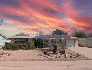 11819 Hacienda Dr, Sun City, AZ 85351