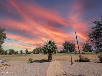 11819 Hacienda Dr, Sun City, AZ 85351