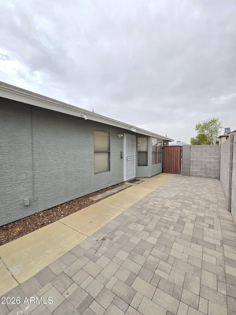 11819 N 75th Dr, Peoria, AZ 85345