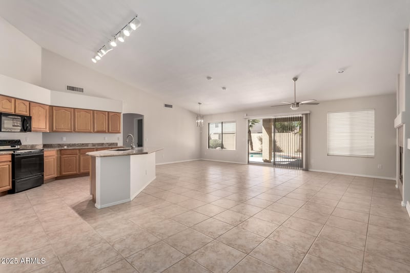 1182 Harrison St, Gilbert, AZ 85295