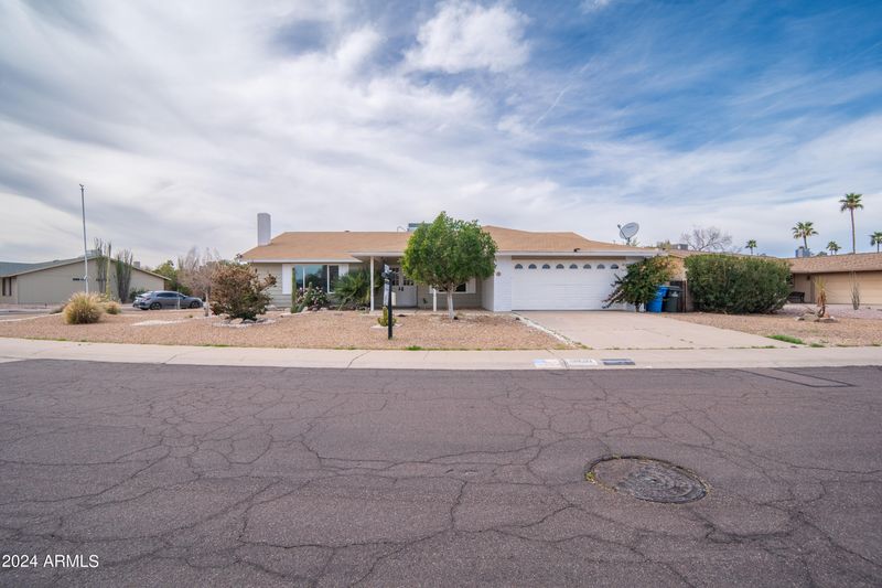 11820 S Paiute St, Phoenix, AZ 85044