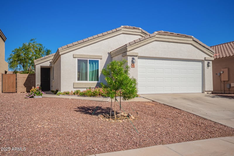 11822 Softwind Dr, Sun City, AZ 85373