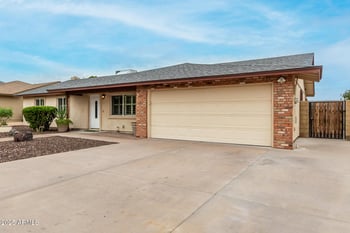 11825 Coconino St, Phoenix, AZ 85044