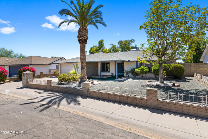 11825 S Paiute St, Phoenix, AZ 85044