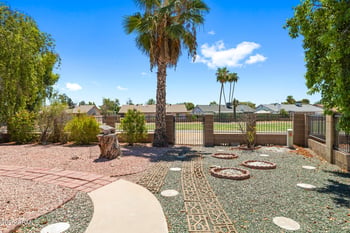 11825 Paiute St, Phoenix, AZ 85044