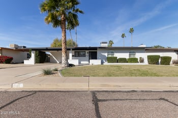 11826 38th Pl, Phoenix, AZ 85028