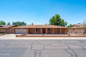11826 N 82nd Dr N, Peoria, AZ 85345