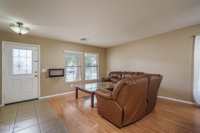 11830 Foothill Dr, Sun City, AZ 85373