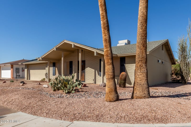 11830 Paiute St, Phoenix, AZ 85044