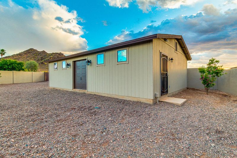 11832 N 22nd St, Phoenix, AZ 85028