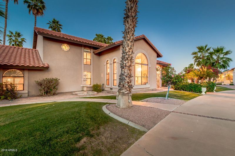 11837 S Tonalea Dr, Phoenix, AZ 85044