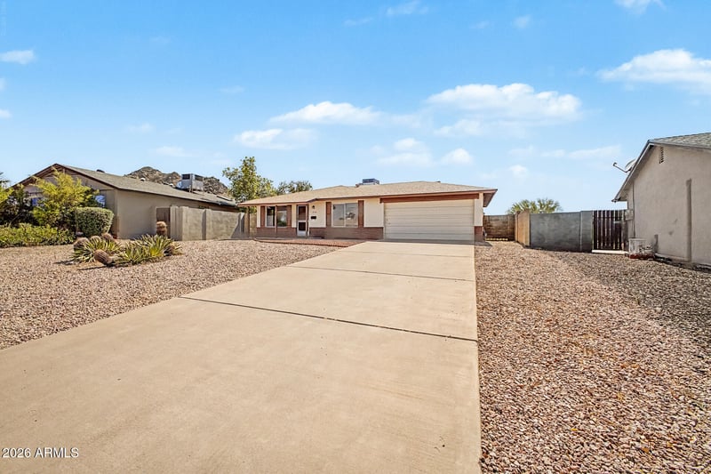 11838 N 22nd St, Phoenix, AZ 85028