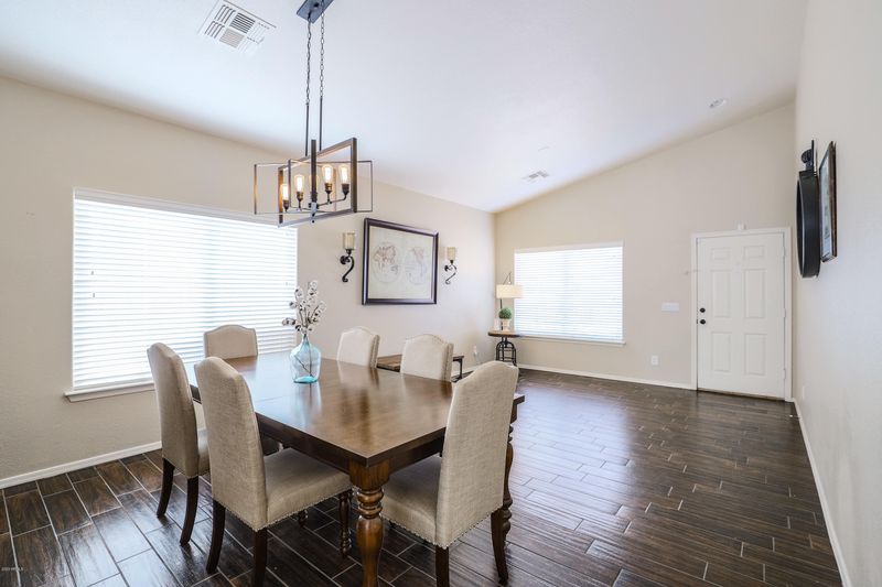 11839 W Cambridge Ave, Avondale, AZ 85392