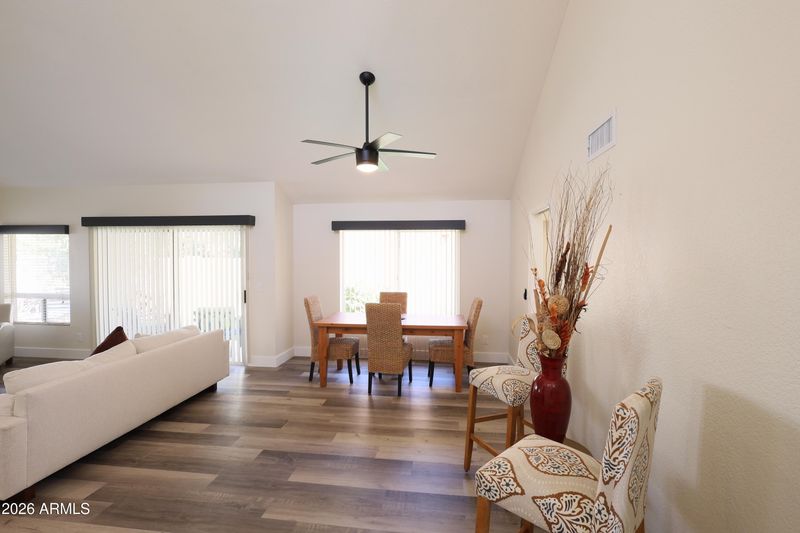 11840 N 40th Way, Phoenix, AZ 85028