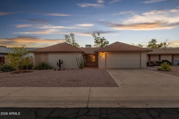 11850 S Half Moon Dr, Phoenix, AZ 85044