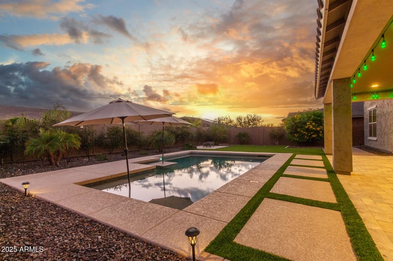 11853 Nadine Way, Peoria, AZ 85383