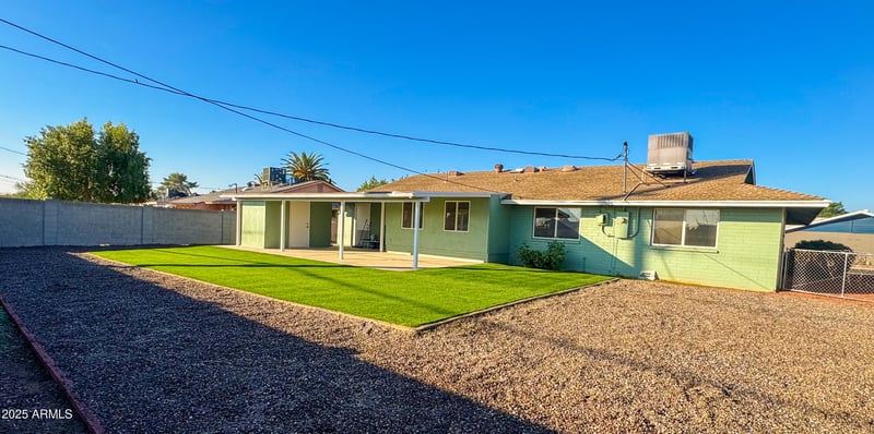 11855 N Mission Dr, Sun City, AZ 85351