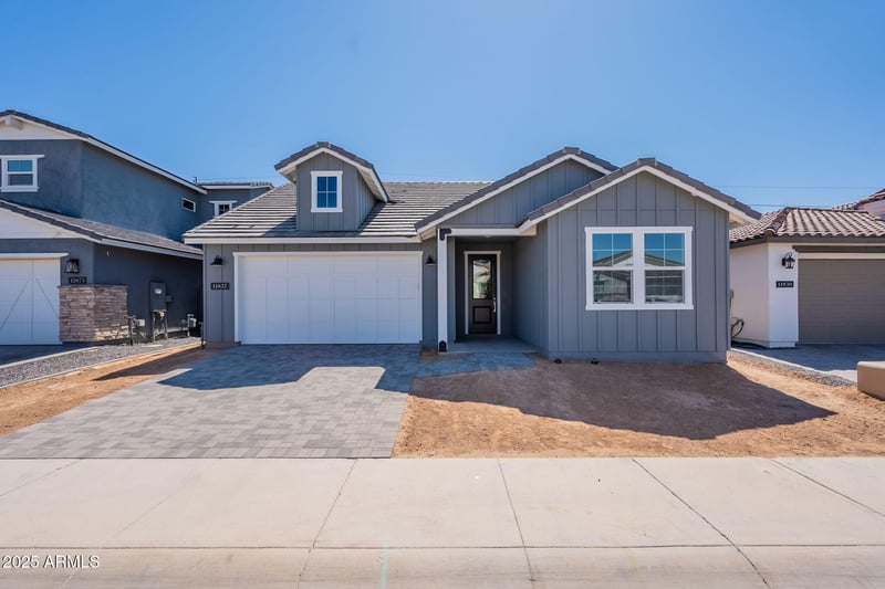 11857 Luckenbach St, Surprise, AZ 85388