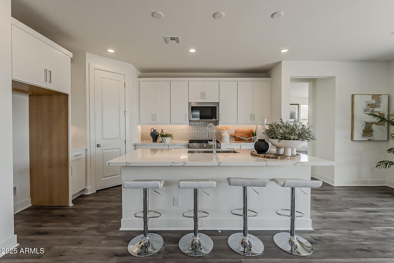 11857 Luckenbach St, Surprise, AZ 85388