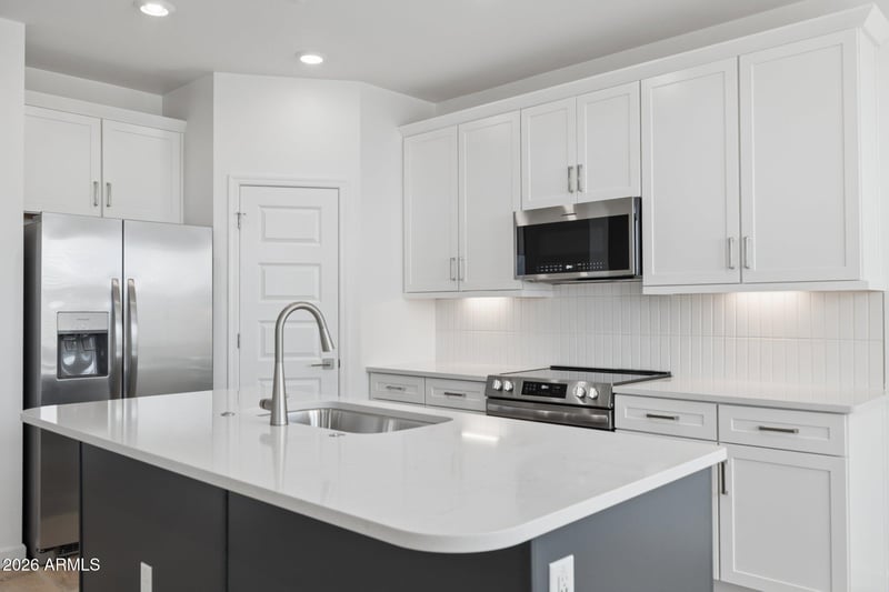 11867 Burnside Trl, Peoria, AZ 85383