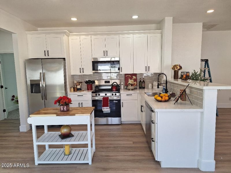 1187 Cowboy Cove Trl, San Tan Valley, AZ 85143