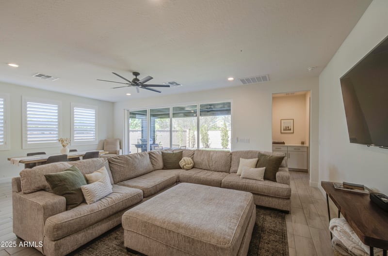 11875 Luckenbach St, Surprise, AZ 85388