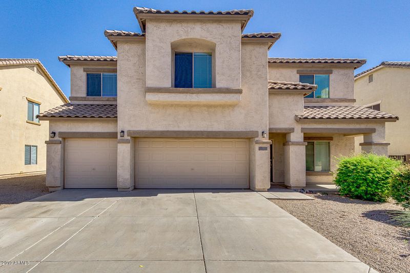 11879 W Kinderman Dr, Avondale, AZ 85323
