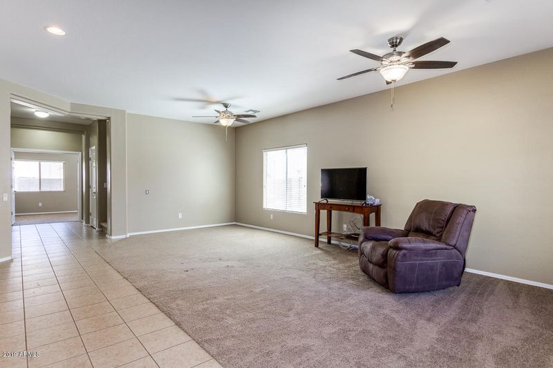 11879 W Kinderman Dr, Avondale, AZ 85323