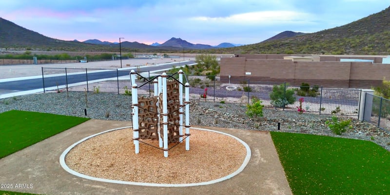 11886 Burnside Trl, Peoria, AZ 85383