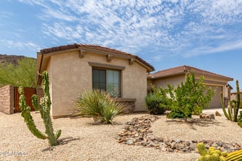 1189 Cutleaf Cir, San Tan Valley, AZ 85143