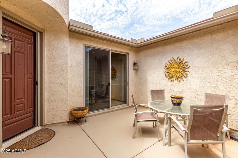 1189 Cutleaf Cir, San Tan Valley, AZ 85143