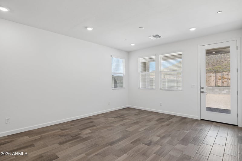 11892 W Burnside Trl, Peoria, AZ 85383
