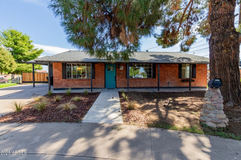 119 Linda Ln, Gilbert, AZ 85234