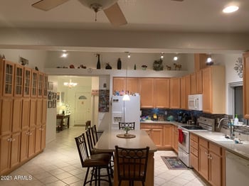 1190 Meadows Dr, Chandler, AZ 85224