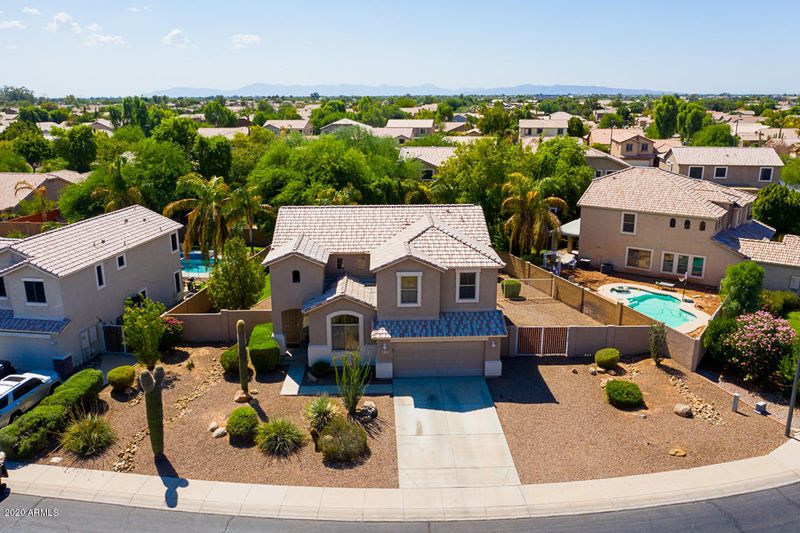 1190 S Honeysuckle Ln, Gilbert, AZ 85296