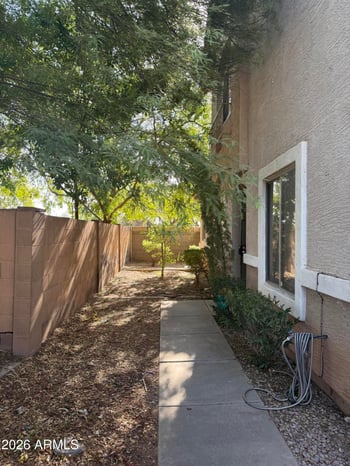 1190 S Red Rock Ct #F, Gilbert, AZ 85296