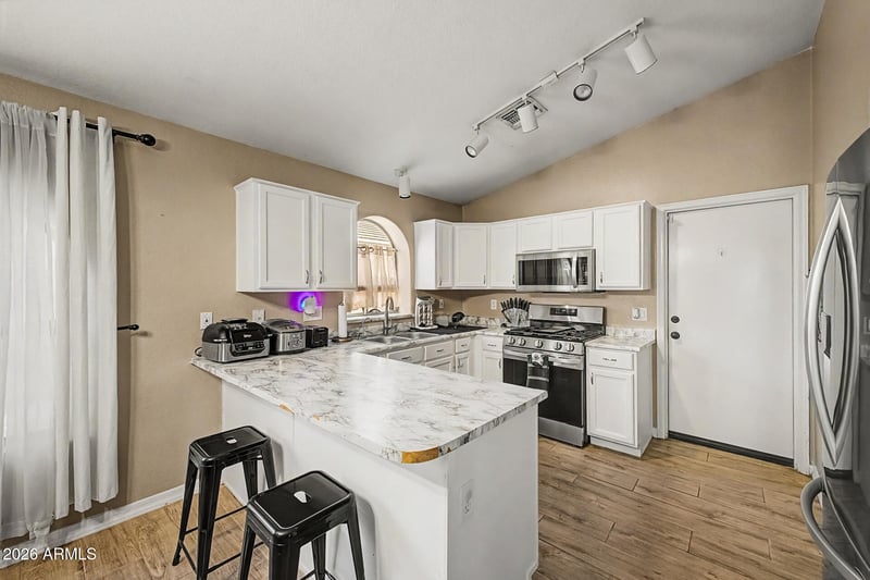 1191 159th Dr, Goodyear, AZ 85338