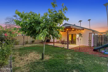 11921 76th Ln, Peoria, AZ 85345