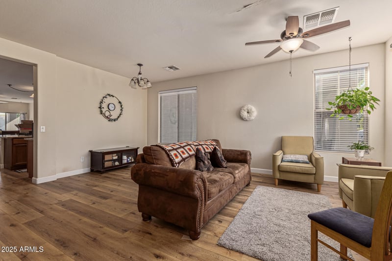 1193 Desert Hollow Dr, San Tan Valley, AZ 85143