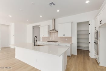 11937 Parkway Ln, Avondale, AZ 85323