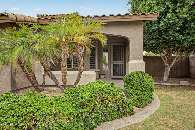 1194 Locust Dr, Chandler, AZ 85286