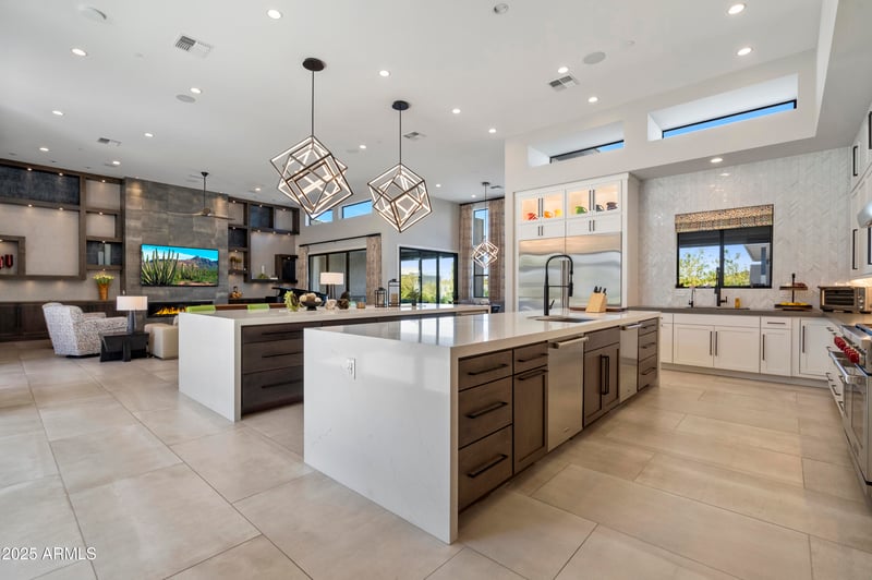 11946 Cavedale Dr, Scottsdale, AZ 85262