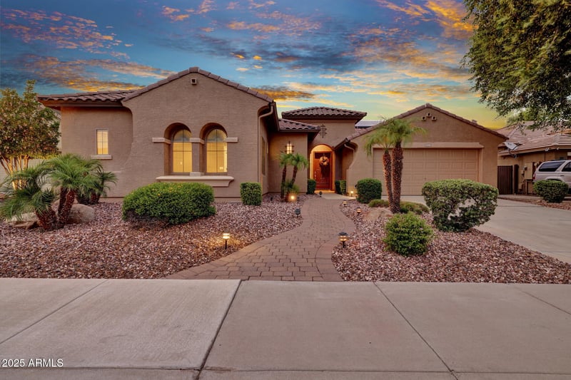 11948 Jessie Ln, Sun City, AZ 85373