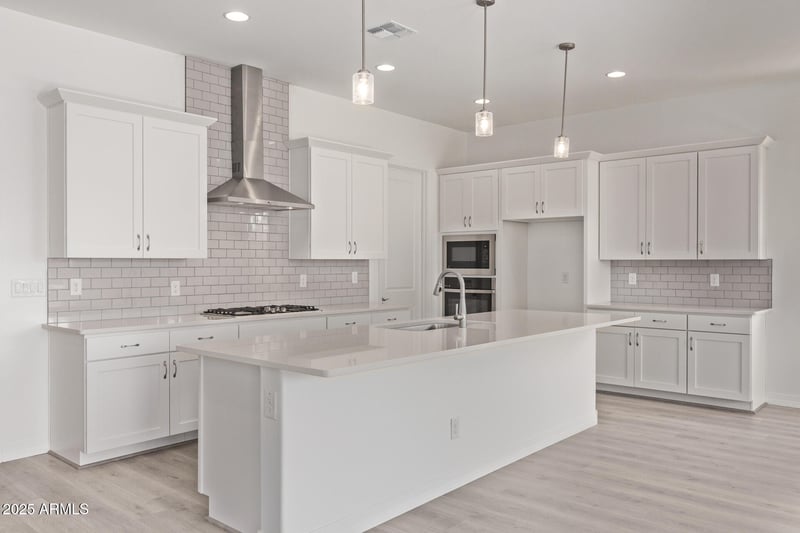 11949 Parkway Ln, Avondale, AZ 85323