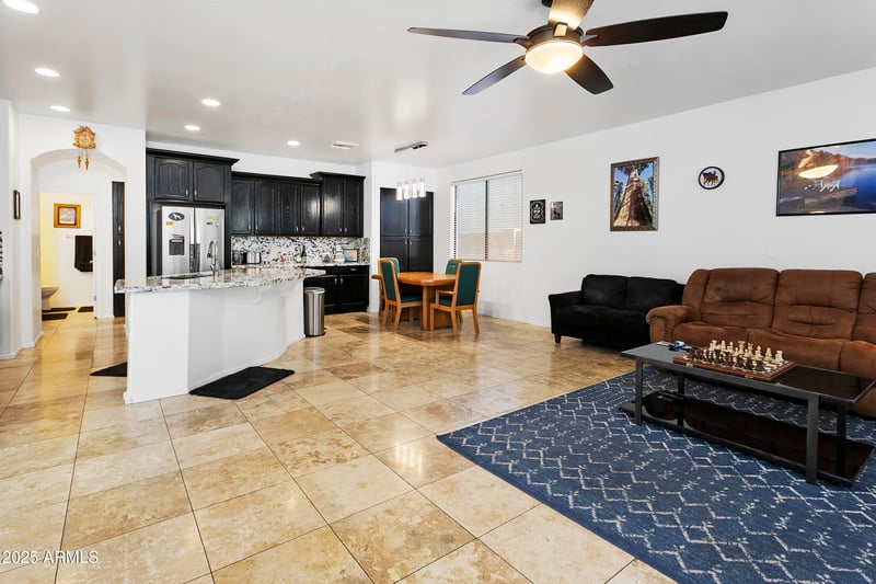 11959 Vernon Ave, Avondale, AZ 85392