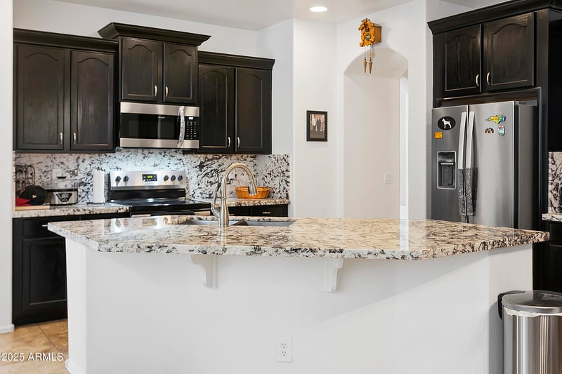11959 Vernon Ave, Avondale, AZ 85392