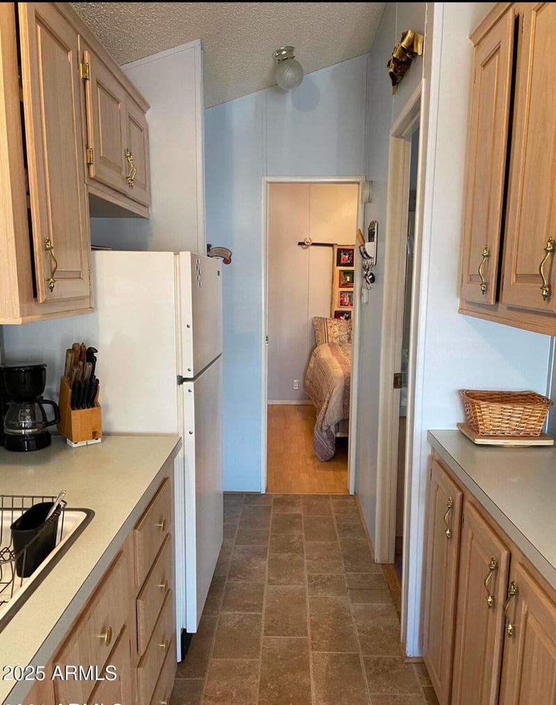 1196 Klamath Cir #196, Apache Junction, AZ 85119