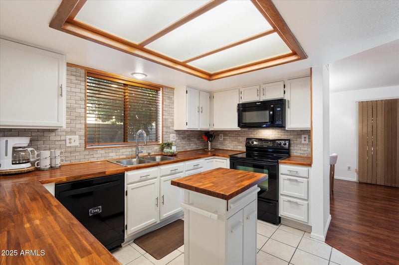 11963 80th Ave, Peoria, AZ 85345