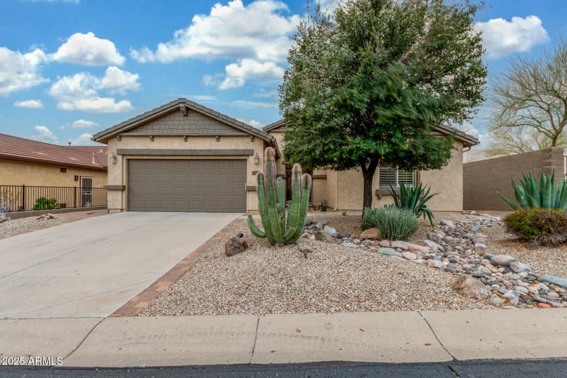 1197 Rolls Rd, San Tan Valley, AZ 85143